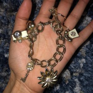 Charm bracelet